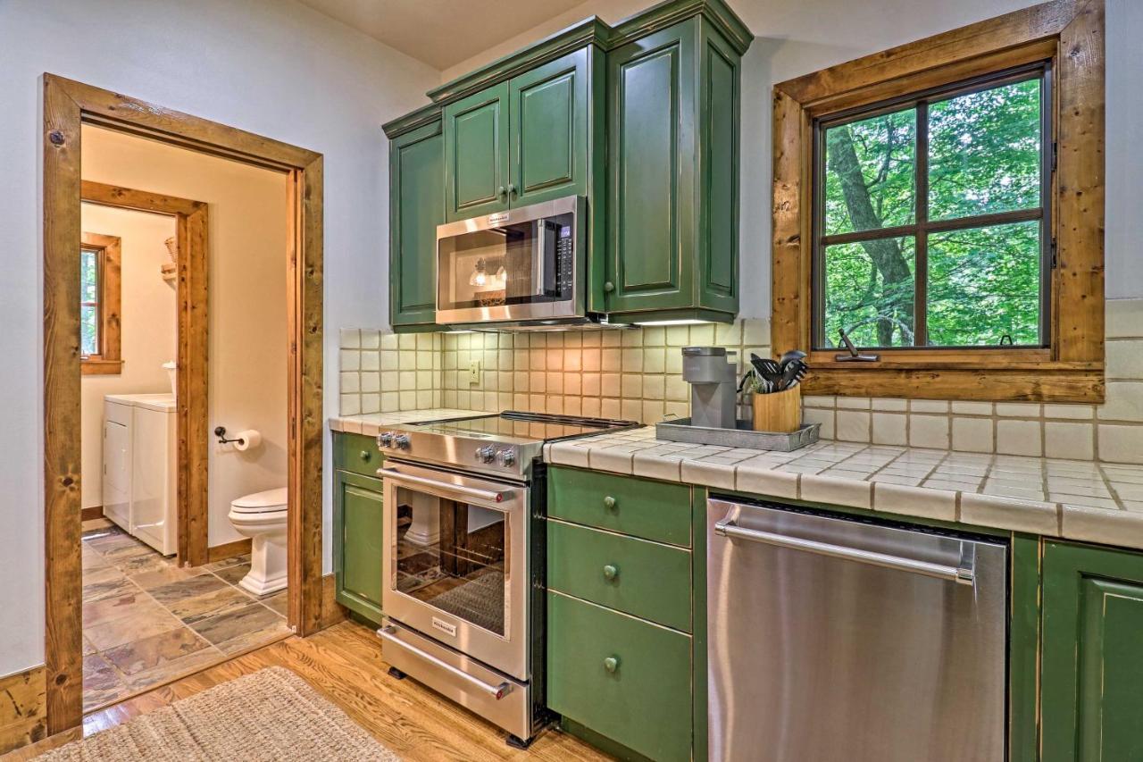 Charming Cashiers Cottage With Screened Porch! Екстериор снимка